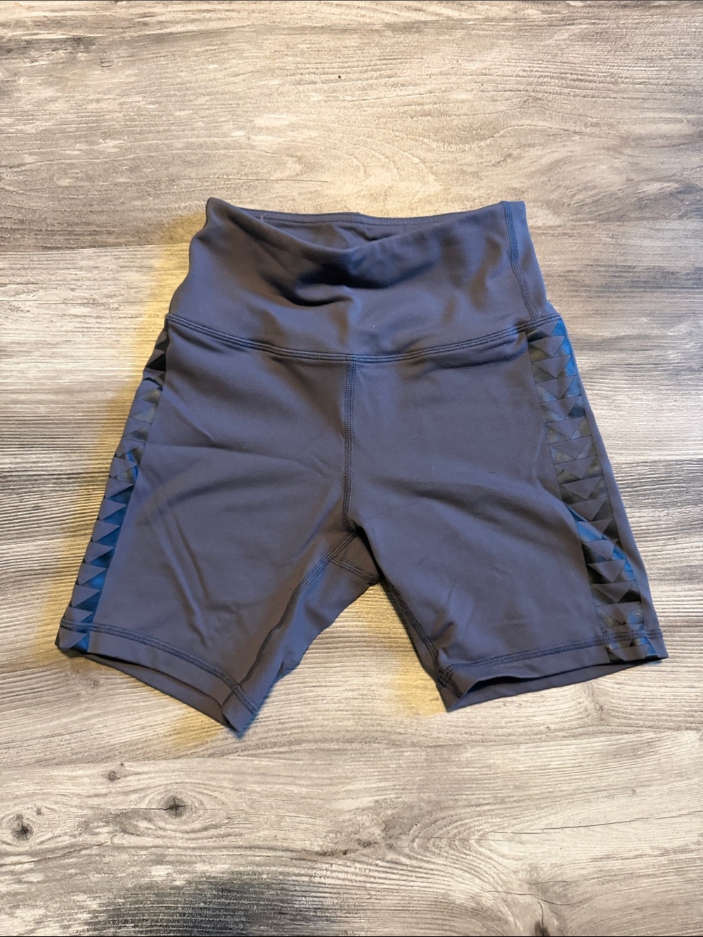 High-Rise Women’s Bike Shorts in Charcoal with Side Chevron Panels